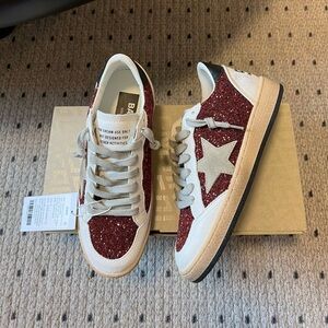 Golden Goose casual and fashionable flat shoes sneakers